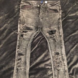 Dark Grey Ripped Skinny Jeans